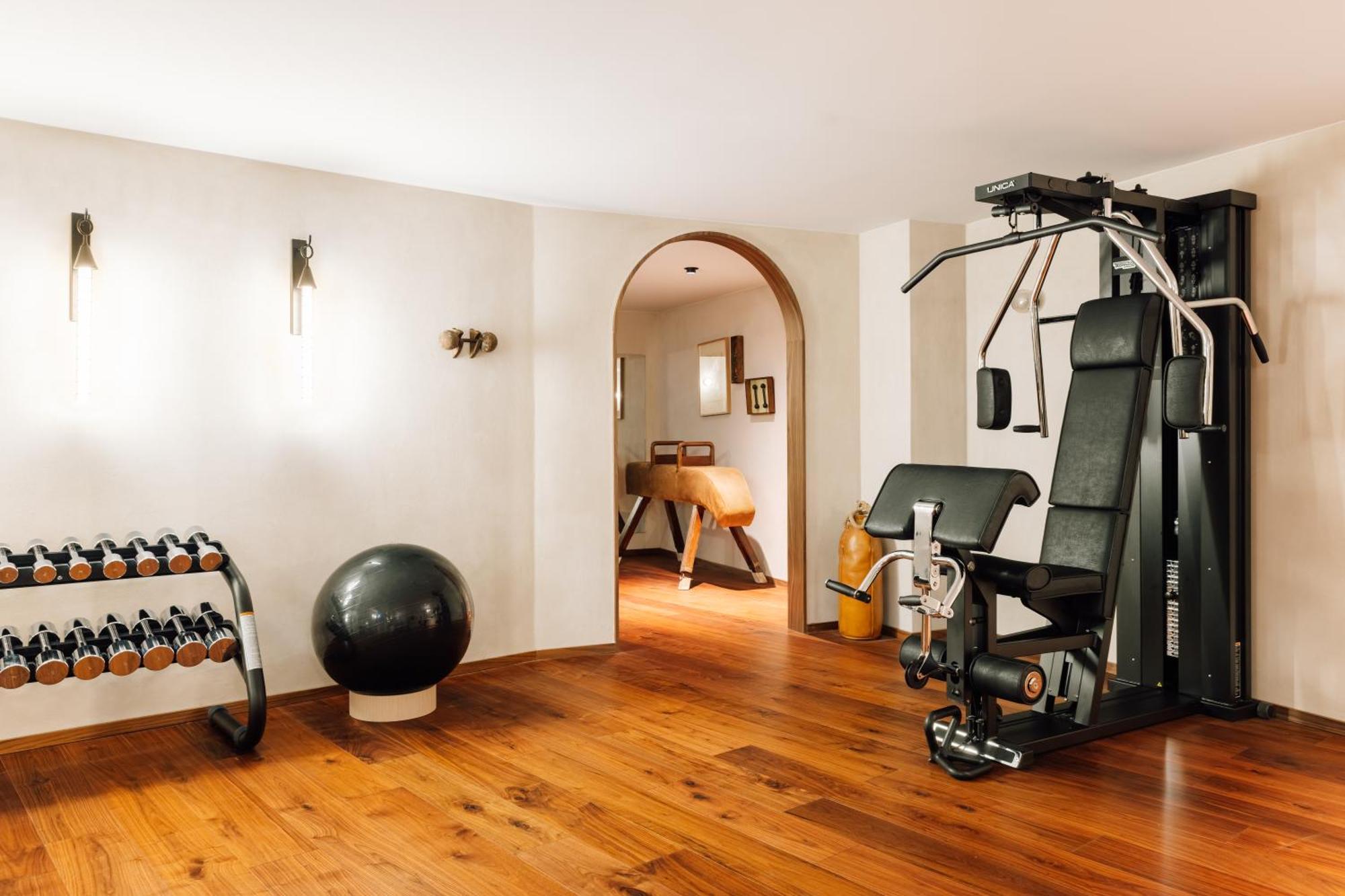 The Rebello Hotel & Spa - Small Luxury Hotels Of The World Vila Nova de Gaia Dış mekan fotoğraf A home gym